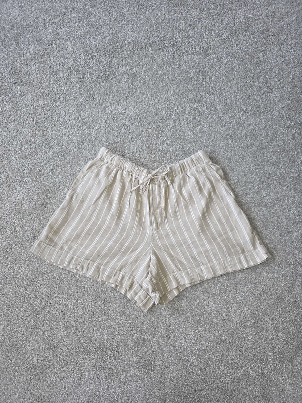 GAP Linen Beige Stripe Women’s Shorts